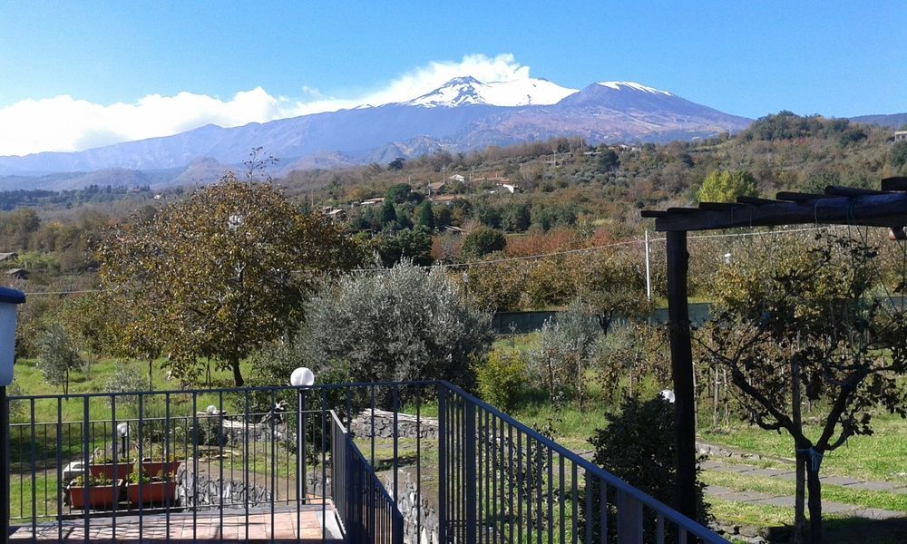 Nake Residenza Artistica Villa Sant'Alfio Exterior photo